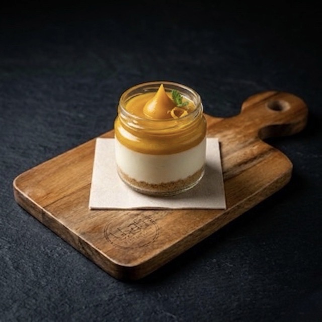 Tarta de Queso con Crema de Mango en restaurante tailandés Ruzafa