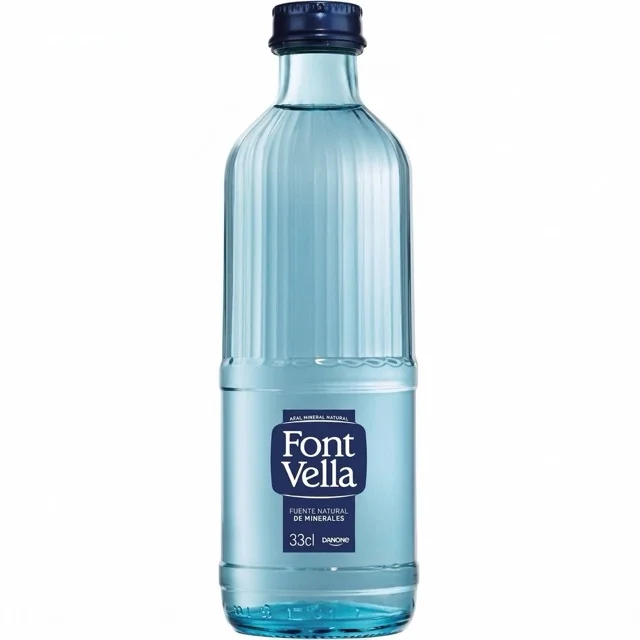 Agua en restaurante tailandés Mestalla